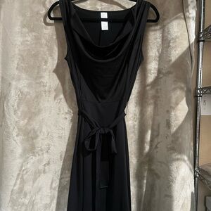BEAUTIFUL BLACK SLEEVELESS DRESS